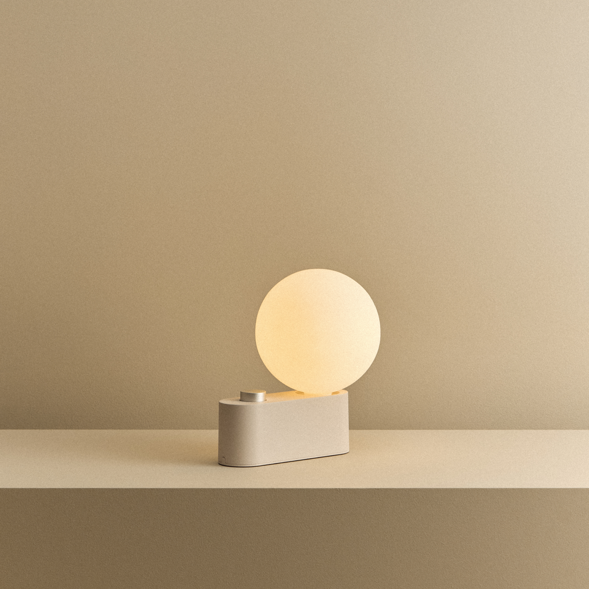 Alumina Table Lamp Blossom with Sphere G150 US Part of Tala's Alumina Collection